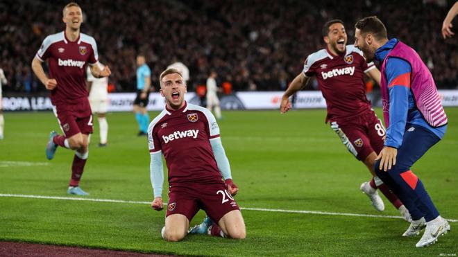 孔蒂：卡拉巴赫非常难对付，我对球队今天的表现很满意